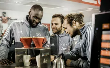 Манчестер Юнайтед получил первого в истории кофейного партнера