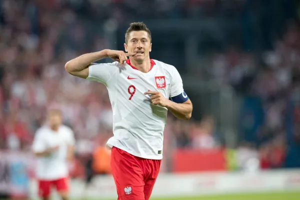 Польша перед чемпионатом мира забивает больше бразильцев