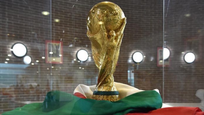 italian-football-federation-trophies-displayed-memorabilia-turin_8cb32540-bb15-11e7-8fe3-8a4365deb777 ЧМ-2018 доход от рекламы