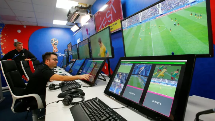 УЕФА введет видеоповторы в Лиге чемпионов в следующем сезоне