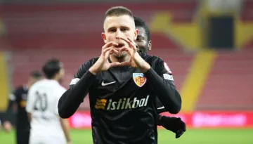 Кравец сделал дубль в матче Кубка Турции за Кайсериспор