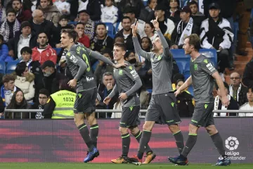 Реал проиграл дома Реалу Сосьедад при спорном судействе