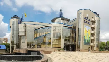 Обыски в УАФ: СМИ пишут об изъятии мячей, НАБУ опровергает сам обыск