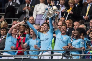 Манчестер Сити выиграл Кубок Англии и впервые взял три английских трофея