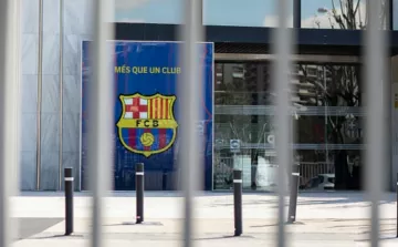 Каждые выходные "Барселона" теряет 3.3 млн евро